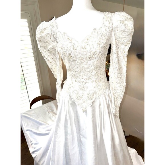 Rare NWT Vintage Wedding Dress Size 10 Beaded Lace Gown Cathedral Train 80s - Picture 8 of 16